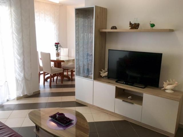 Apartment Mirella 우마그 외부 사진