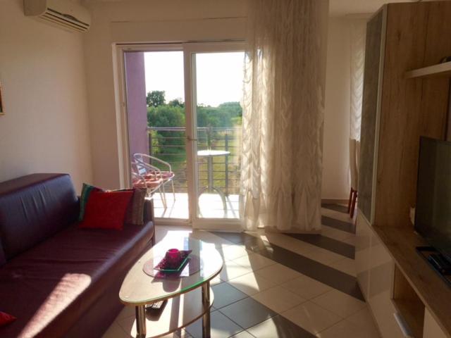 Apartment Mirella 우마그 외부 사진